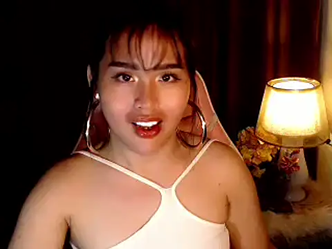 urmidnightcravingsxx online show from March 26, 12:18 pm