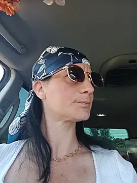caro252 online show from May 23, 6:56 am