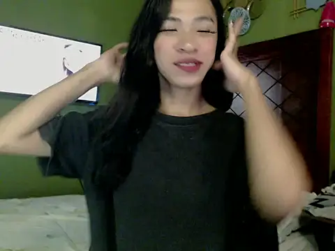 Annaloula online show from October 14, 3:58 pm