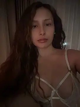 ArianaaSwift online show from July 13, 8:31 pm