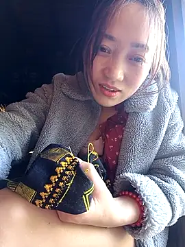 Zhan99999 online show from February 15, 8:35 am