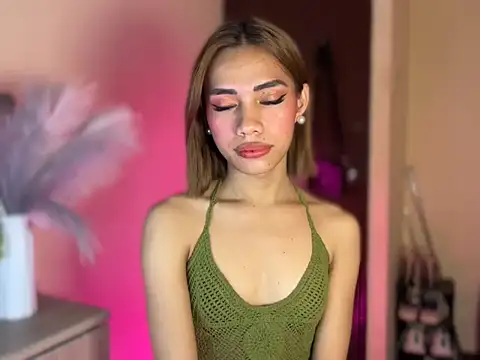 Lovelynikki03 online show from October 3, 8:14 pm