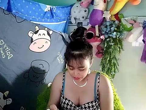 emgaixinhngoan online show from November 16, 4:07 pm