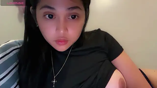 gwynmylove online show from April 30, 5:07 pm