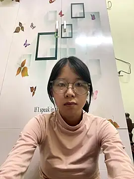 meomeo2k6 online show from November 12, 2:04 pm