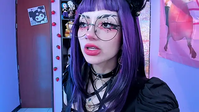 Vero Osb  online show from May 31, 4:46 pm
