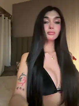 EmeraldGreyson online show from April 21, 11:39 am