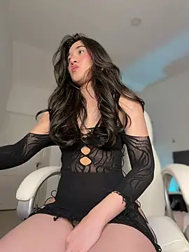 julieta jhonss online show from July 13, 4:13 am