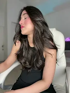 julieta jhonss online show from July 2, 3:06 am