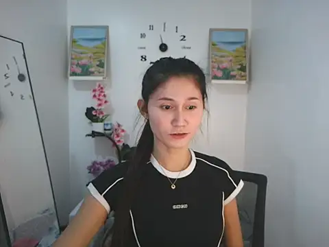 anne smithe online show from December 5, 5:29 am