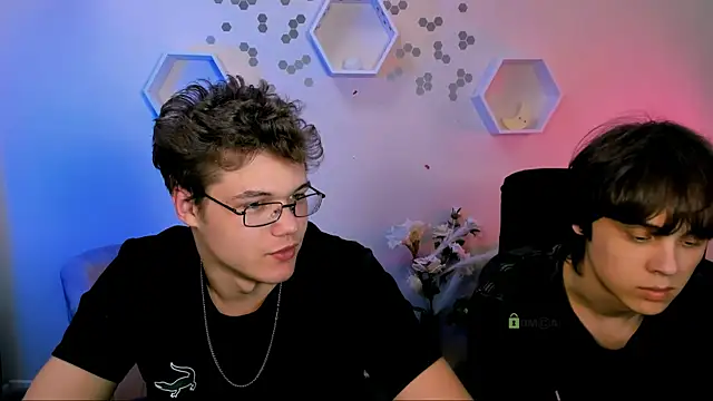 lucas long  online show from December 5, 5:25 pm