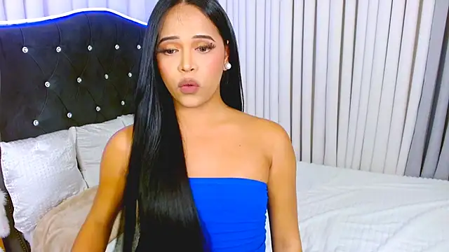 Lorainnelustts online show from September 25, 6:06 pm