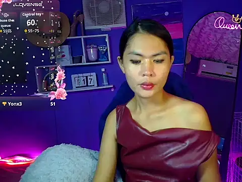 urgirljane online show from June 17, 2:57 am