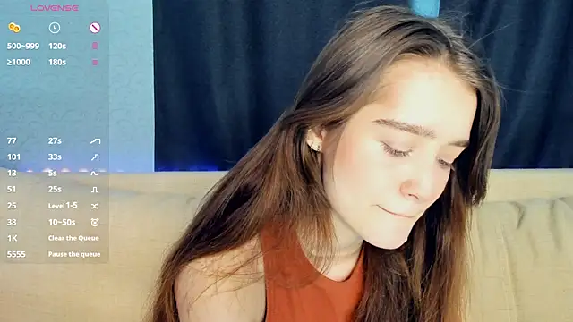 lovelyalivia online show from February 10, 9:45 am