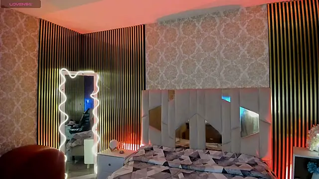 Rosalind tay online show from October 10, 11:59 am