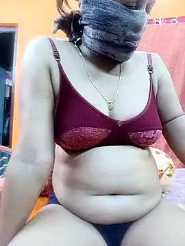 Hotpuja25 online show from September 26, 7:33 pm