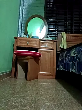 SexyQueen99 online show from April 16, 9:39 pm