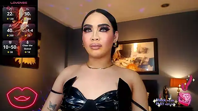 FridaHumphrey online show from April 4, 6:51 pm