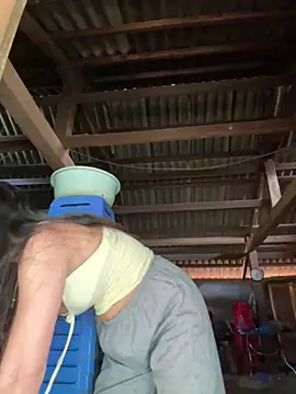 ThiHa003 online show from March 2, 8:43 am