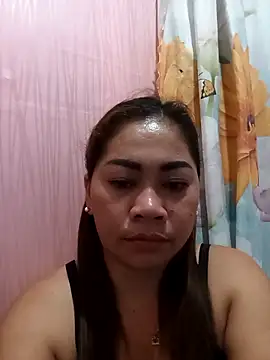 sexybitch 02 online show from April 16, 9:03 pm