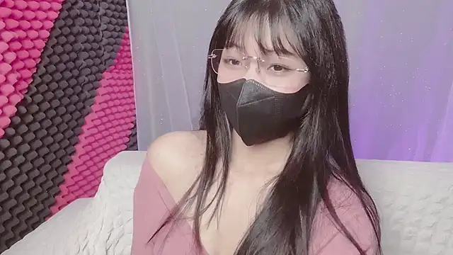 kemybaby online show from October 4, 6:45 pm