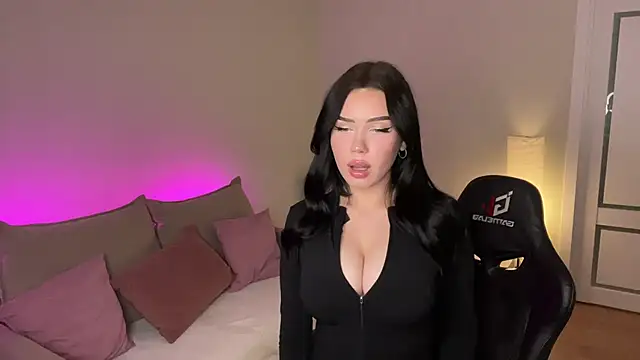 mistress of hearts online show from December 14, 8:47 pm