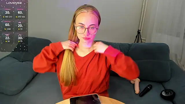 MewStella online show from September 14, 9:23 pm