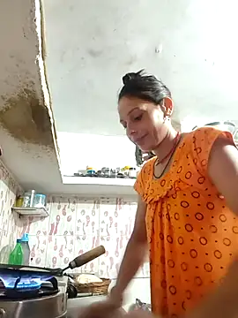 ISHANI-SINGH online show from May 14, 2:39 am