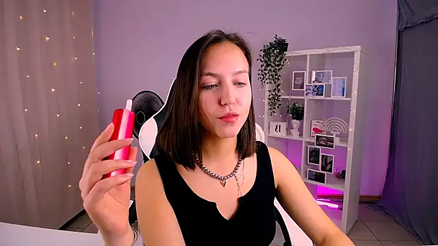 CindySparkl online show from October 14, 4:37 am