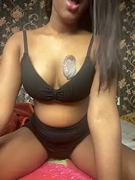 mickle james online show from May 10, 7:38 pm