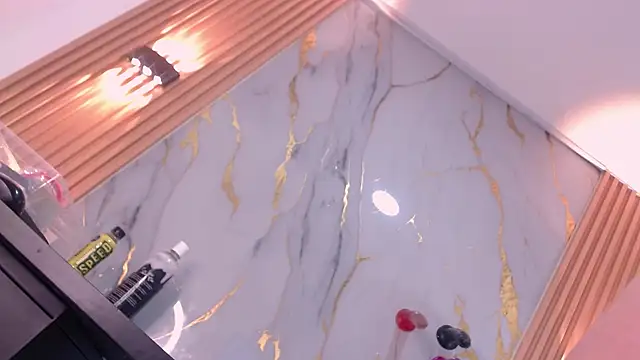 Dhapn Lennox online show from November 21, 3:52 am