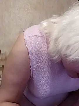 VikaKing online show from February 13, 1:35 pm