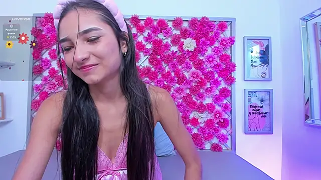 hannah miller 1 online show from September 20, 1:09 pm