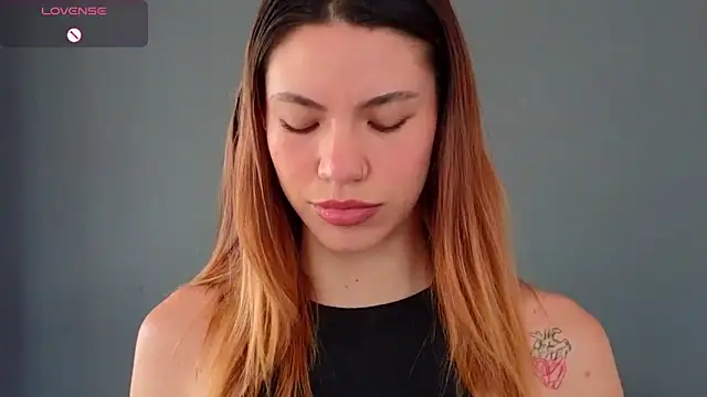 AntonellaaRossii online show from December 3, 1:13 pm