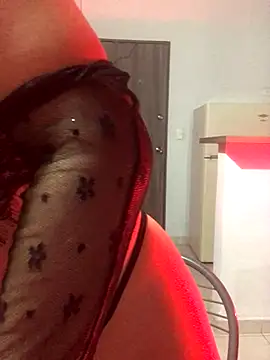 pamelalambert online show from September 18, 4:00 am