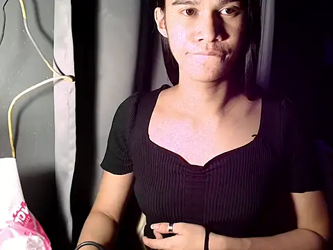 urseductivebarbie xx online show from October 2, 3:50 pm