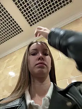 ElliRose online show from September 15, 7:05 am