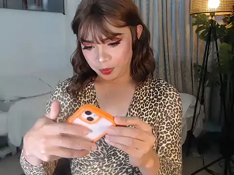 Luckystarxx online show from April 3, 5:05 am