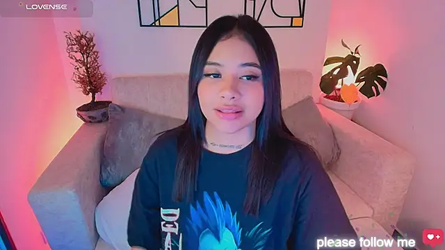 nicemiiaa7  online show from February 19, 6:02 am