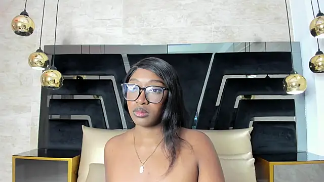 YallianaBrooks online show from March 2, 12:01 pm