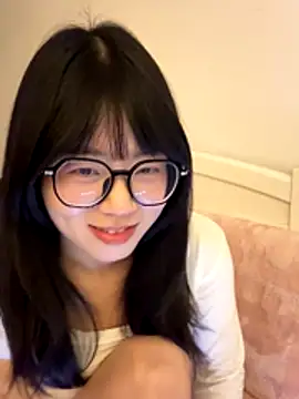 Ella-A9 online show from December 14, 8:03 pm