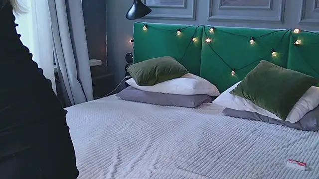 Sofii Ly online show from September 16, 6:21 am