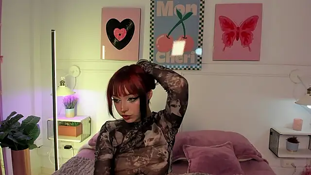 Zoe Lynch  online show from March 11, 11:36 am