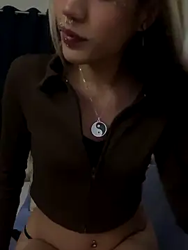 virtualgirlbr online show from October 9, 8:57 pm