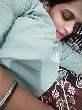 Sofia kuuu online show from November 9, 10:11 am