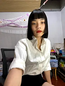 andymi1 online show from October 7, 3:33 am