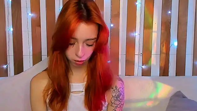 Lori Williams online show from September 25, 1:37 am