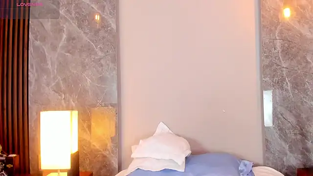 Emma hunter  online show from October 28, 3:34 am