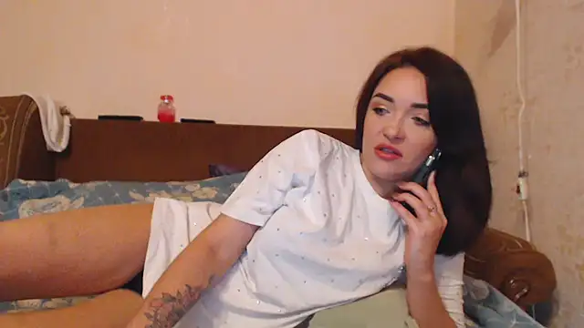 Veronica-Luxs online show from September 18, 8:02 am