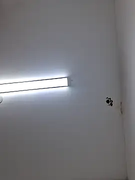 Elianasuarezz online show from October 5, 9:31 pm